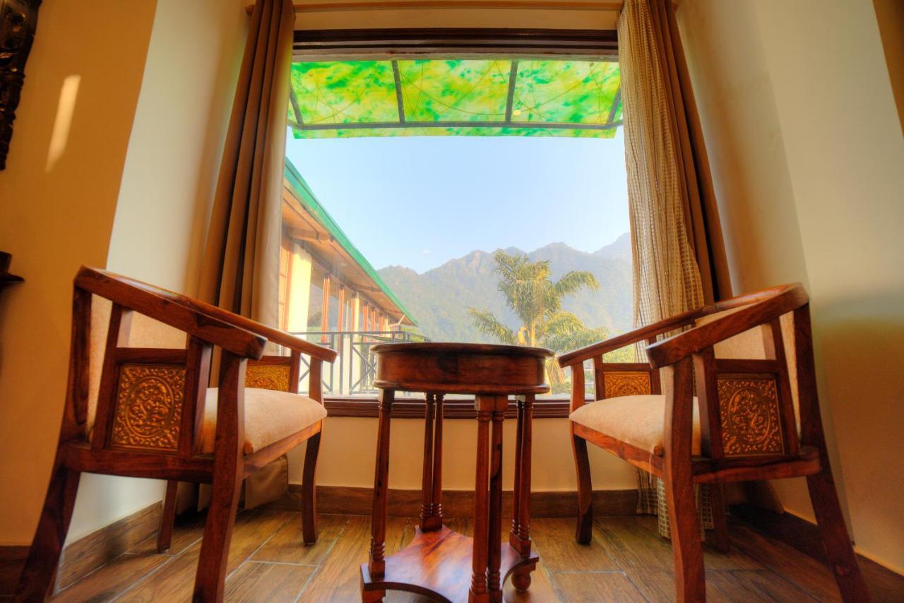 Yogved Hospitality & Resort Rishīkesh Exteriör bild