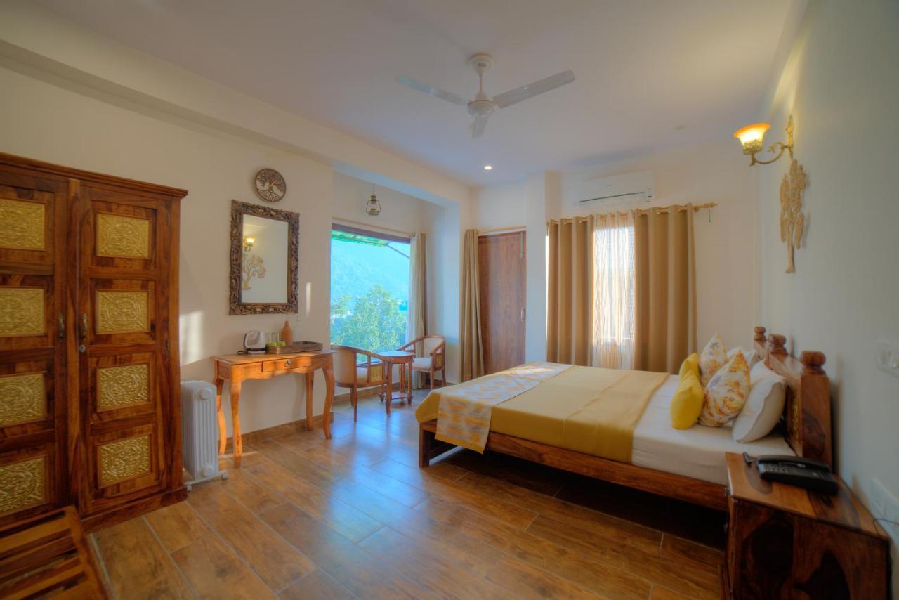Yogved Hospitality & Resort Rishīkesh Exteriör bild