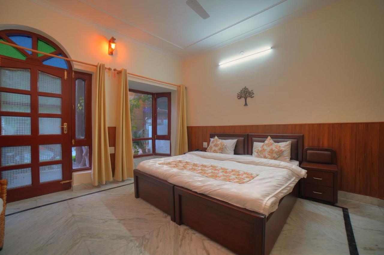 Yogved Hospitality & Resort Rishīkesh Exteriör bild