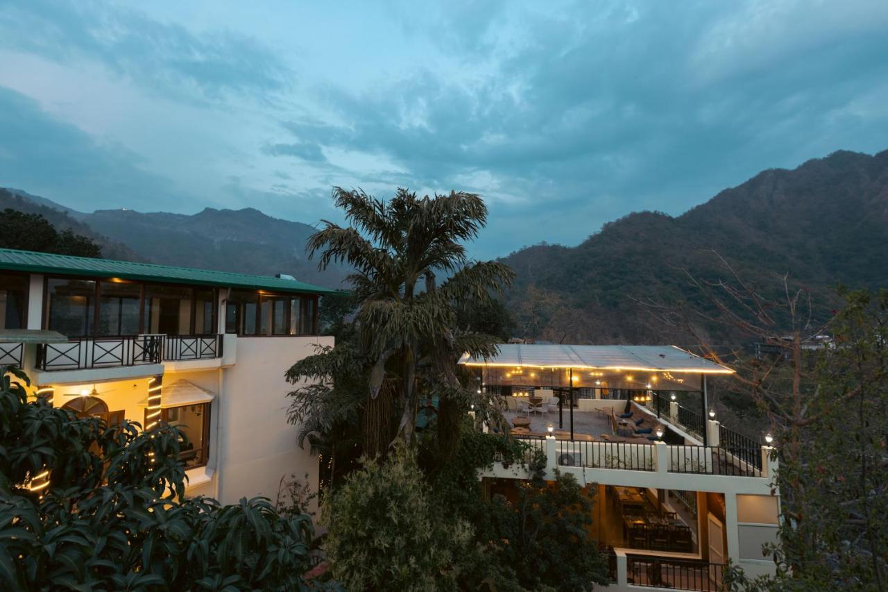 Yogved Hospitality & Resort Rishīkesh Exteriör bild