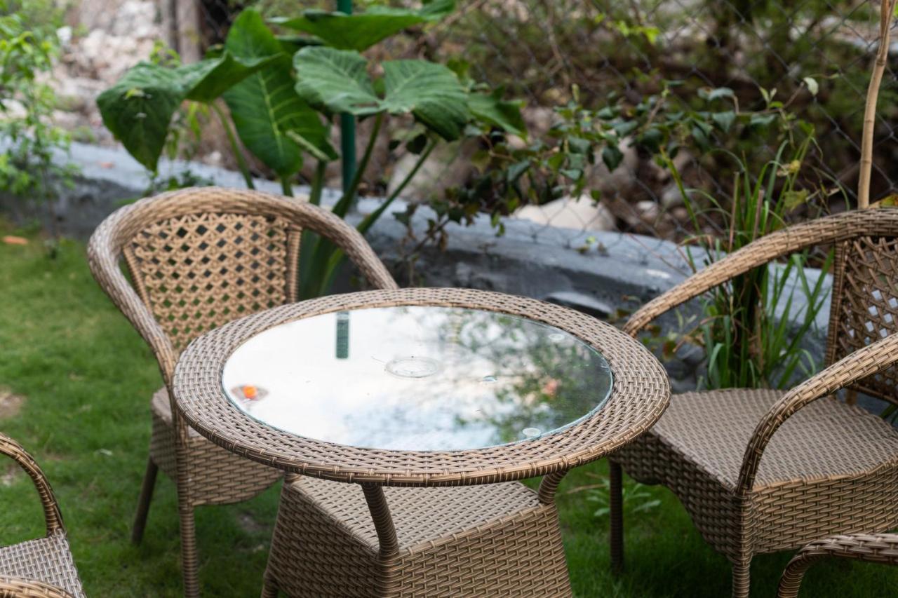 Yogved Hospitality & Resort Rishīkesh Exteriör bild
